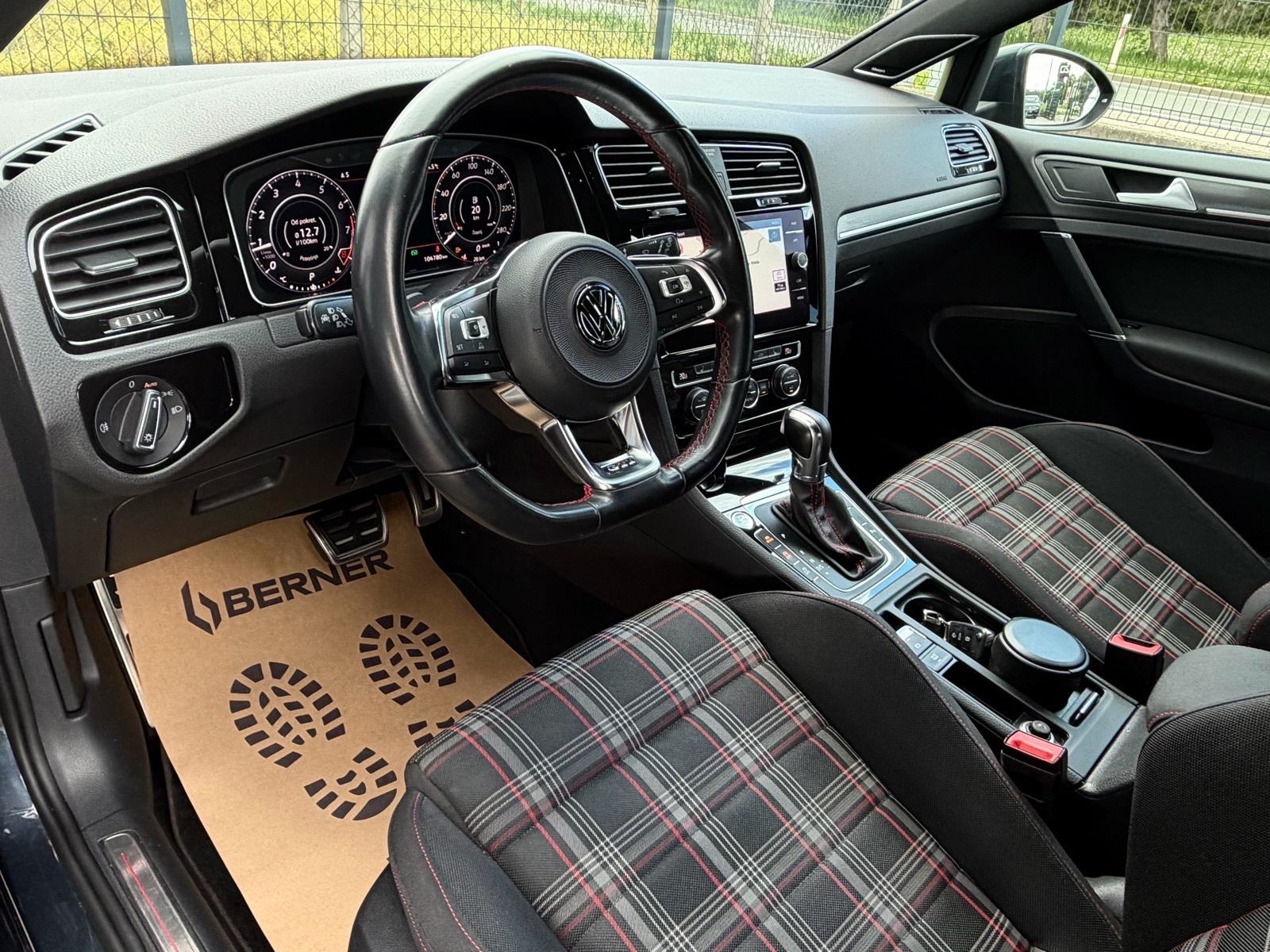 VW Golf 7 2,0 TSI GTI *DSG* *PERFORMANCE* Virtual Dynaudio R18 Servisn, fotografija 13