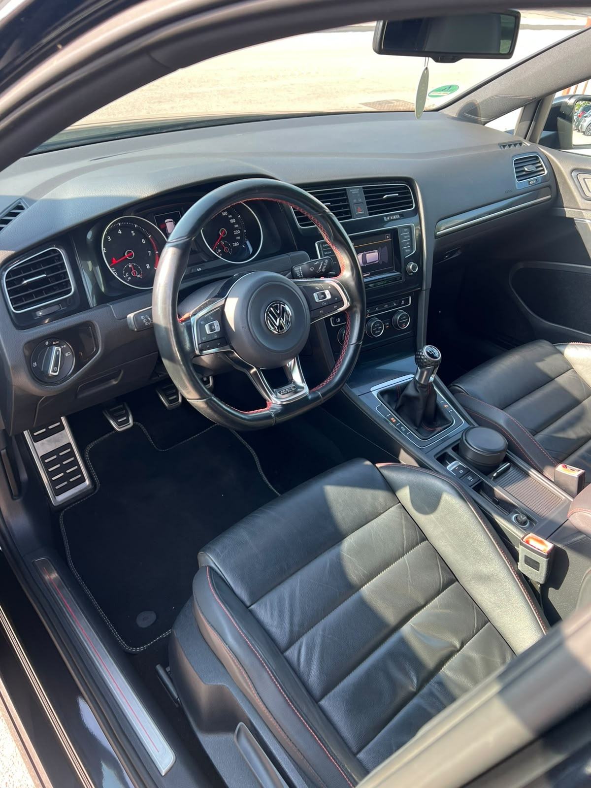 VW Golf 7 2.0 TSI GTI, fotografija 10