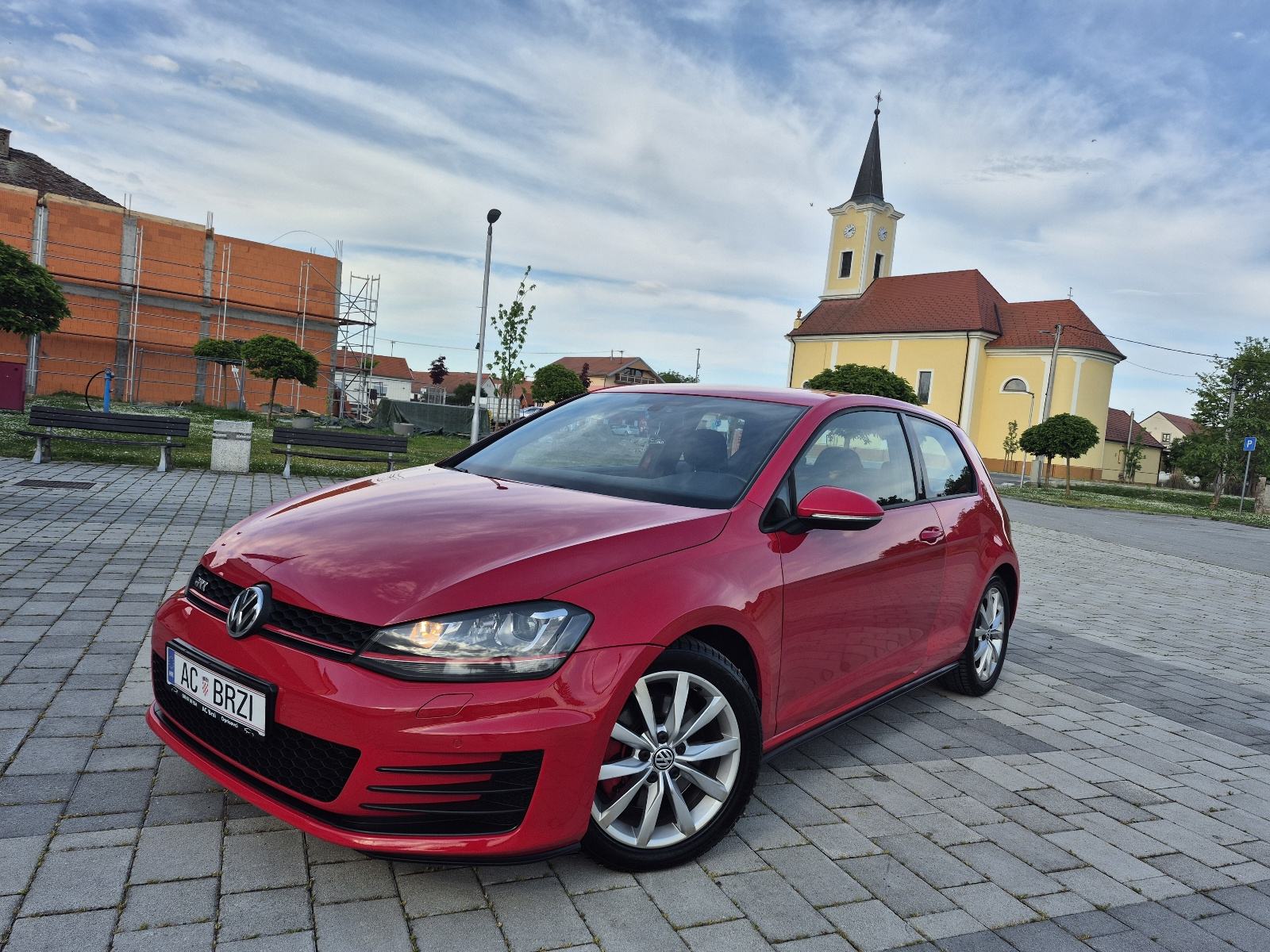 VW Golf 7 GTI 2.0 TSI 162kw/220ks,ručni mjenjač,LED,grijanje sjedala, fotografija 1