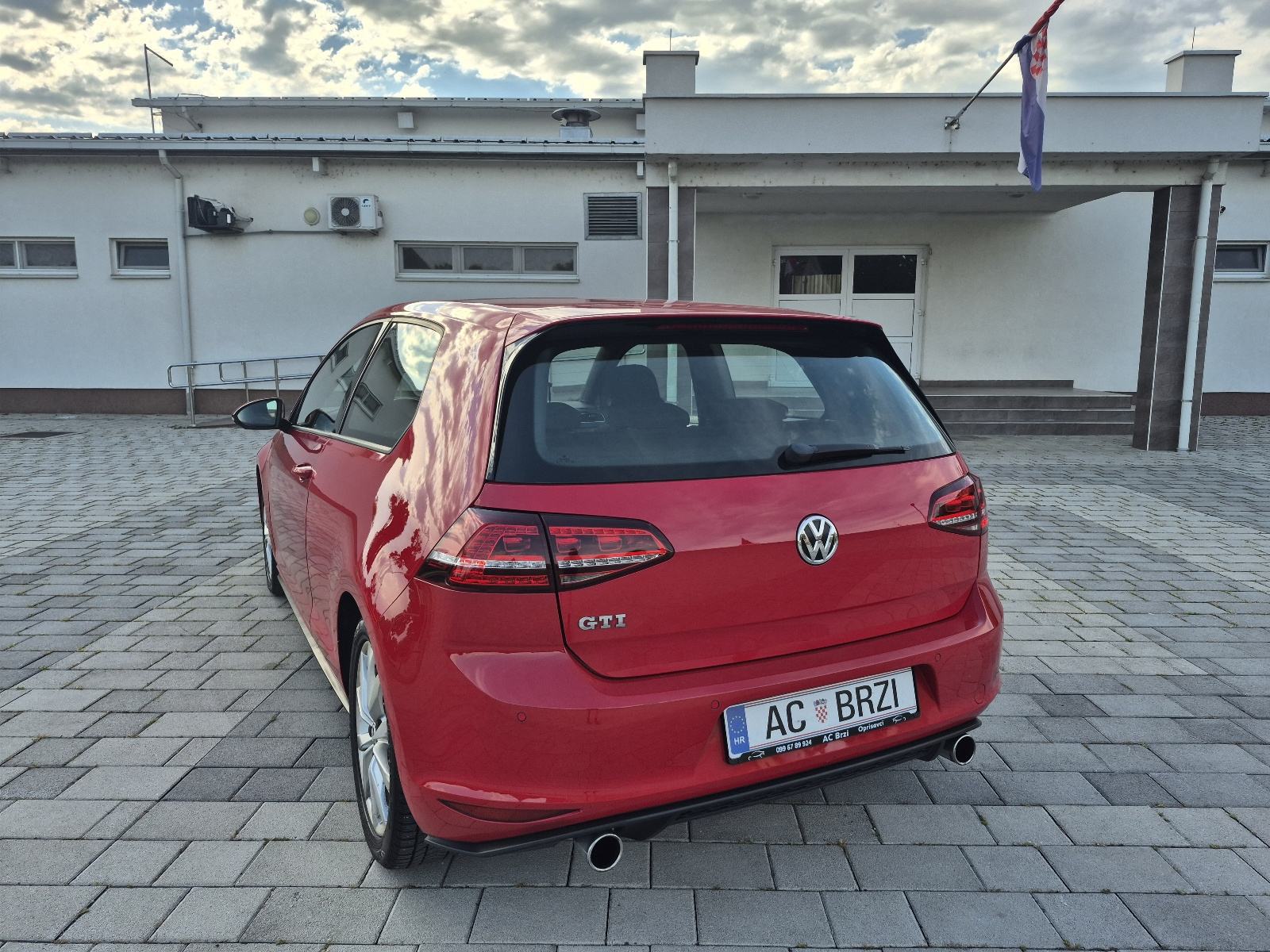 VW Golf 7 GTI 2.0 TSI 162kw/220ks,ručni mjenjač,LED,grijanje sjedala, fotografija 14