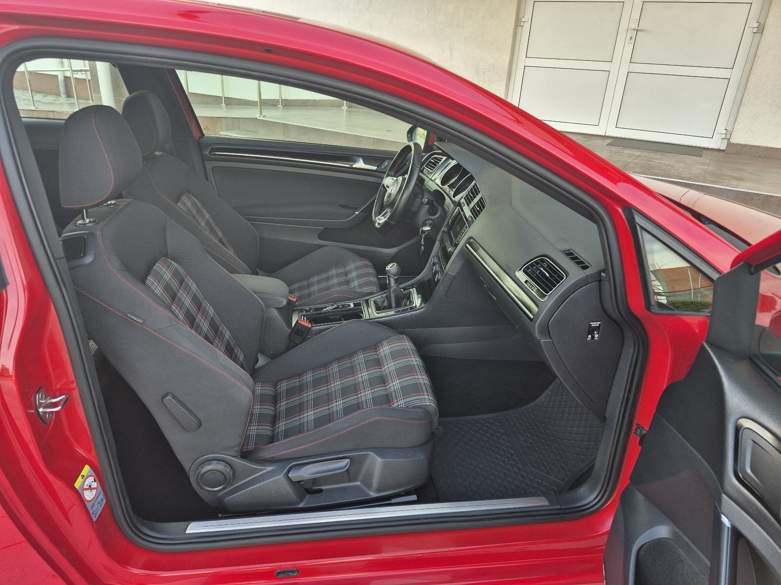 VW Golf 7 GTI 2.0 TSI 162kw/220ks,ručni mjenjač,LED,grijanje sjedala, fotografija 19
