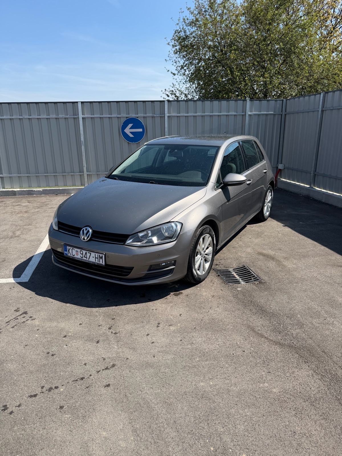 VW Golf 7 2015 DSG 1,6 TDI Reg godinu dana., fotografija 3