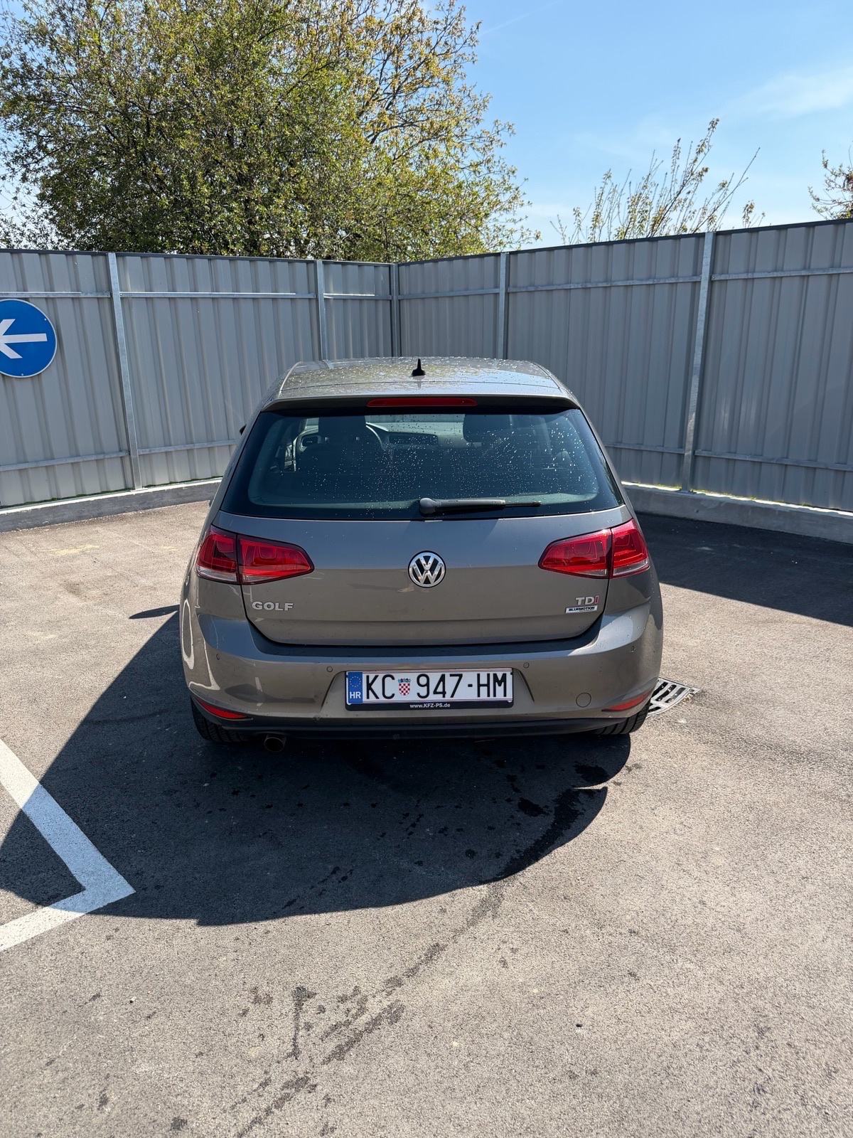 VW Golf 7 2015 DSG 1,6 TDI Reg godinu dana., fotografija 5