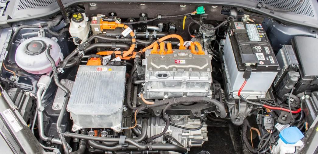 VW Golf 7 7.5 automatik, pogled izvana - slika 1