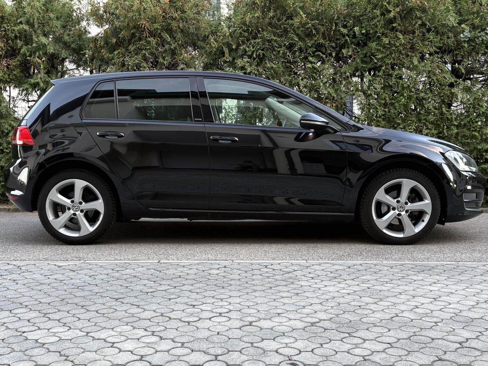VW GOLF 7 ALLSTAR 1.6 TDI, NAVI, MLF,TEMPOMAT, REG, RADAR ACC,SERVISNA, pogled izvana - slika 5