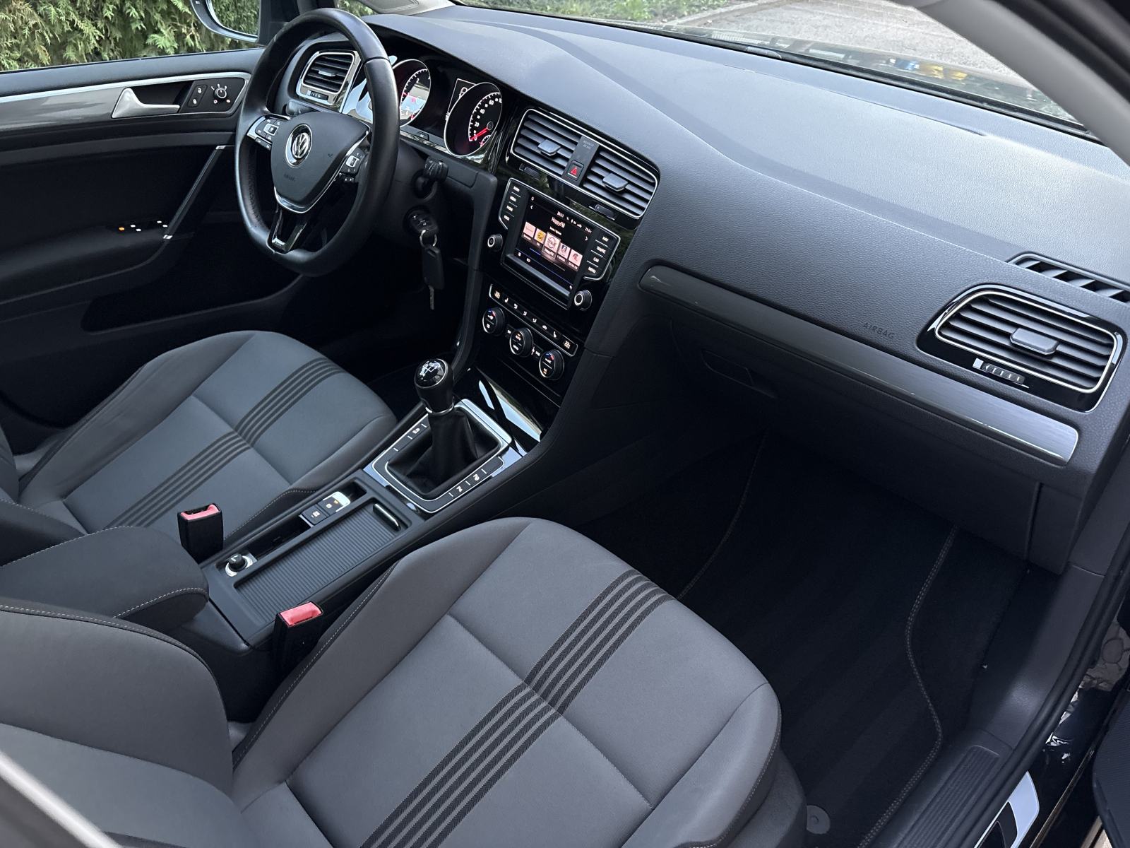 VW GOLF 7 ALLSTAR 1.6 TDI, NAVI, MLF,TEMPOMAT, REG, RADAR ACC,SERVISNA, fotografija 11