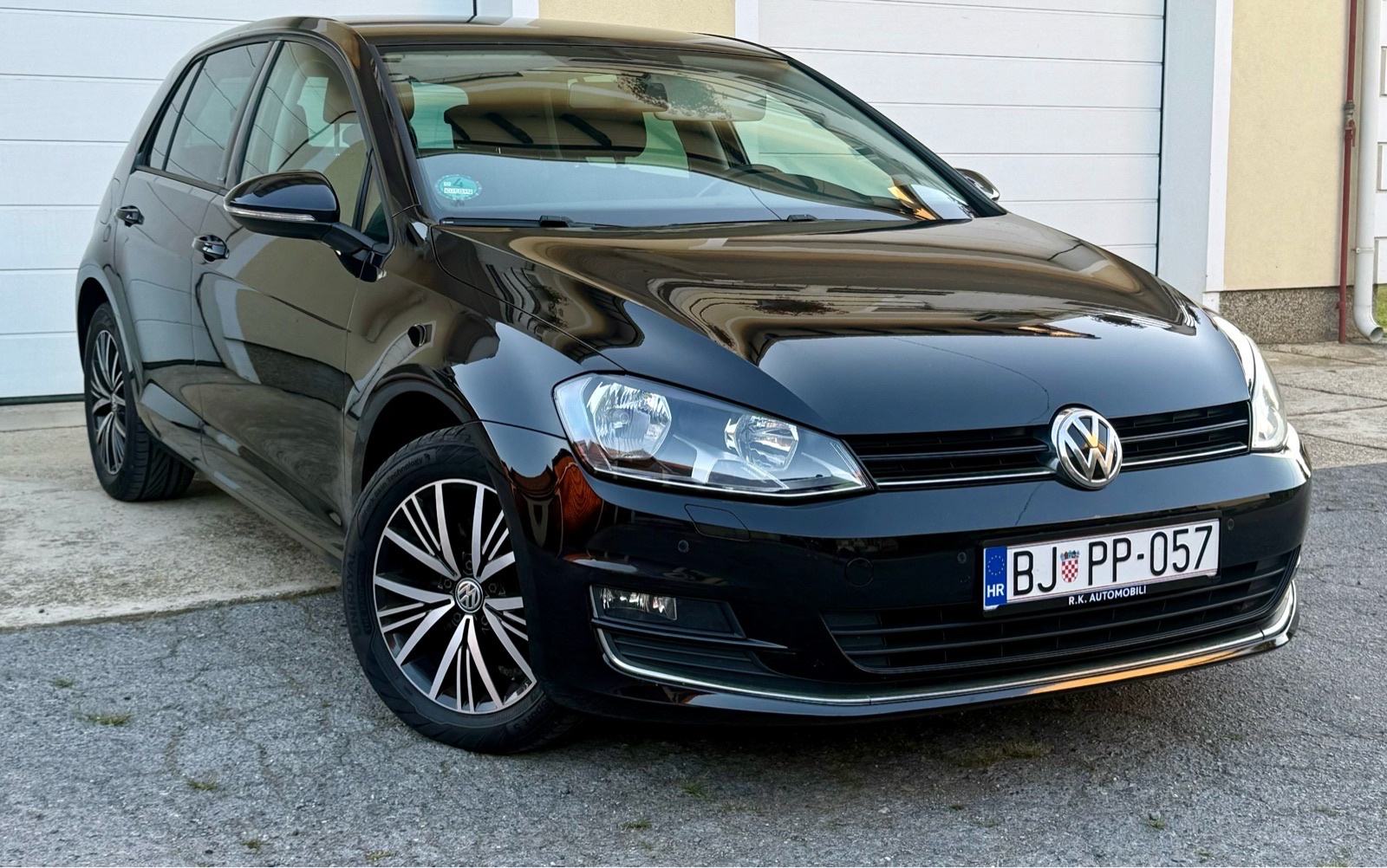VW GOLF 7, ALLSTAR, PARK-SENZORI, NAVI,SERVISNA, fotografija 2
