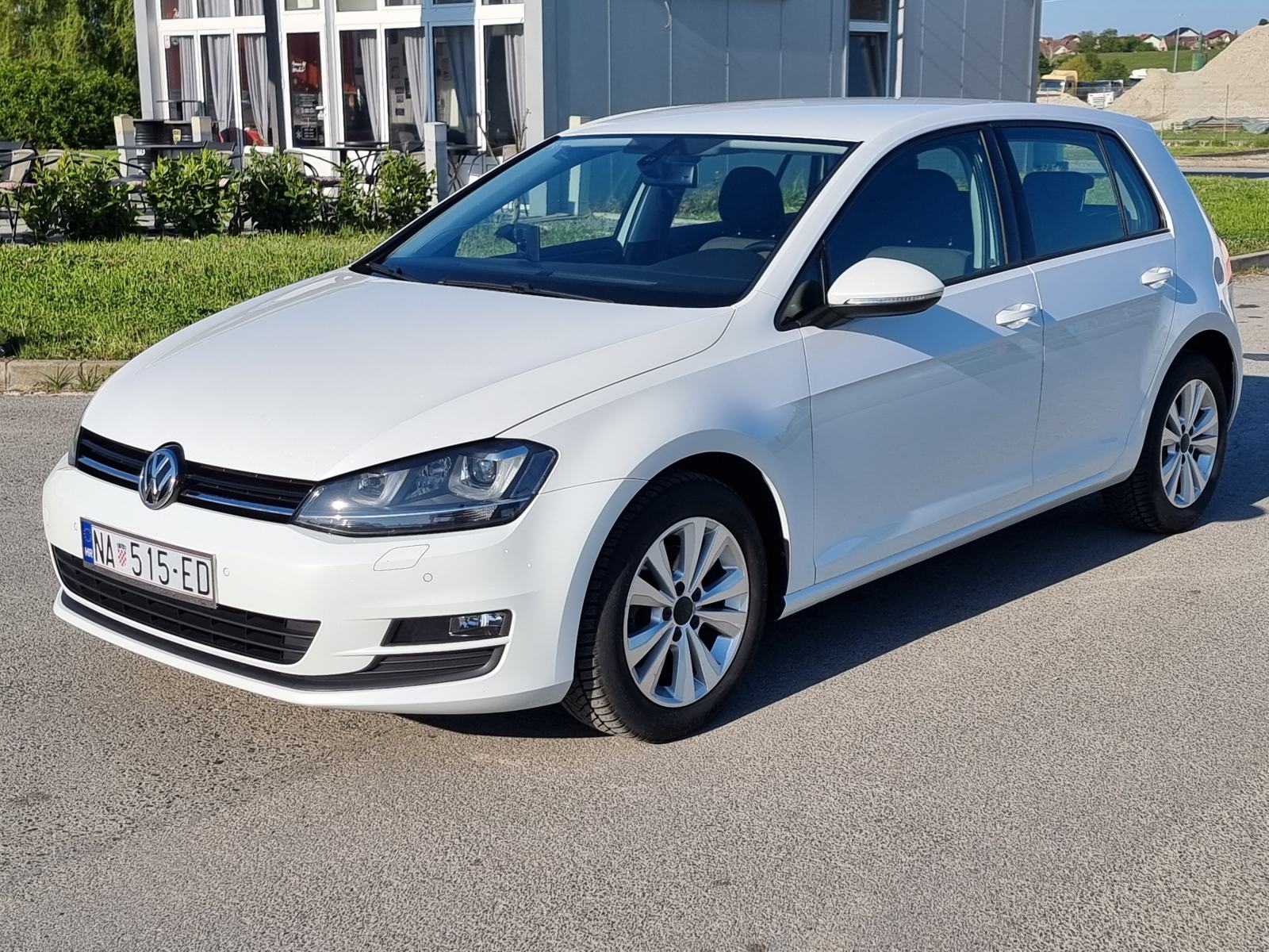 VW Golf 7 1.6 tdi dsg 105ks r5/27, perla bijela, led svjetla, servisna, fotografija 9