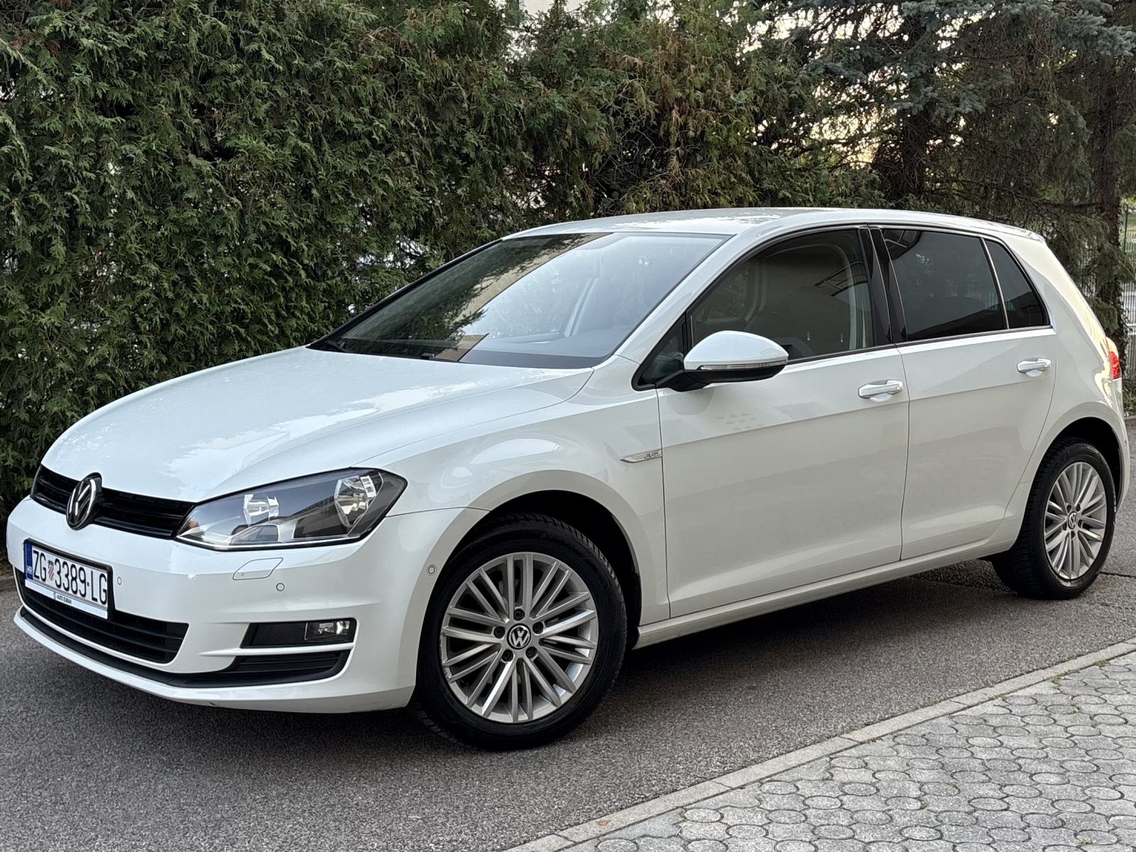 VW GOLF 7 CUP! 1.6 TDI, PRAK PILOT, SENZORI, ALU R16, REG, SERVISNA, fotografija 1