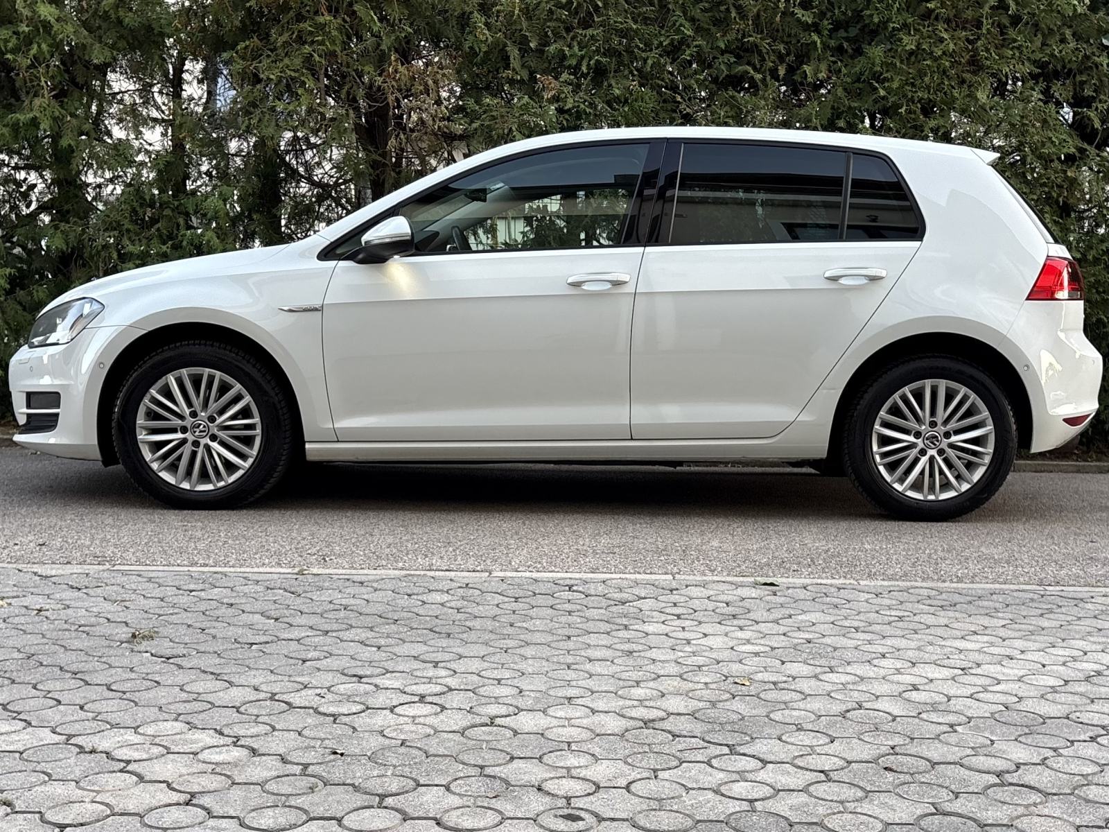 VW GOLF 7 CUP! 1.6 TDI, PRAK PILOT, SENZORI, ALU R16, REG, SERVISNA, fotografija 4