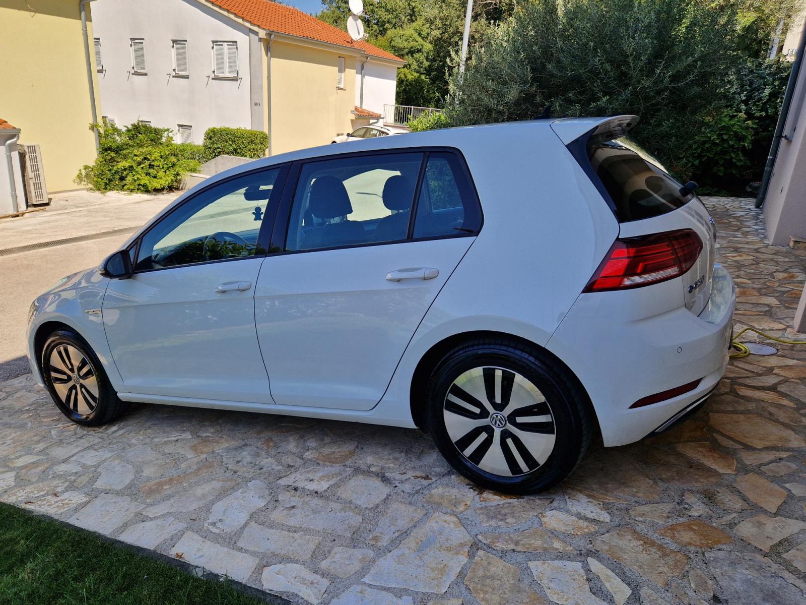 VW Golf 7 e-Golf, fotografija 3