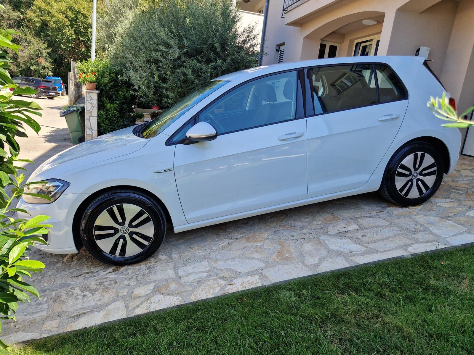 VW Golf 7 e-Golf, fotografija 1