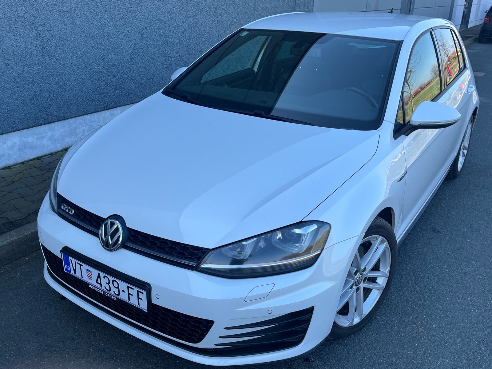 VW GOLF 7 GTD 2.0 TDI DSG NAVI KOŽA KAMERA, fotografija 5