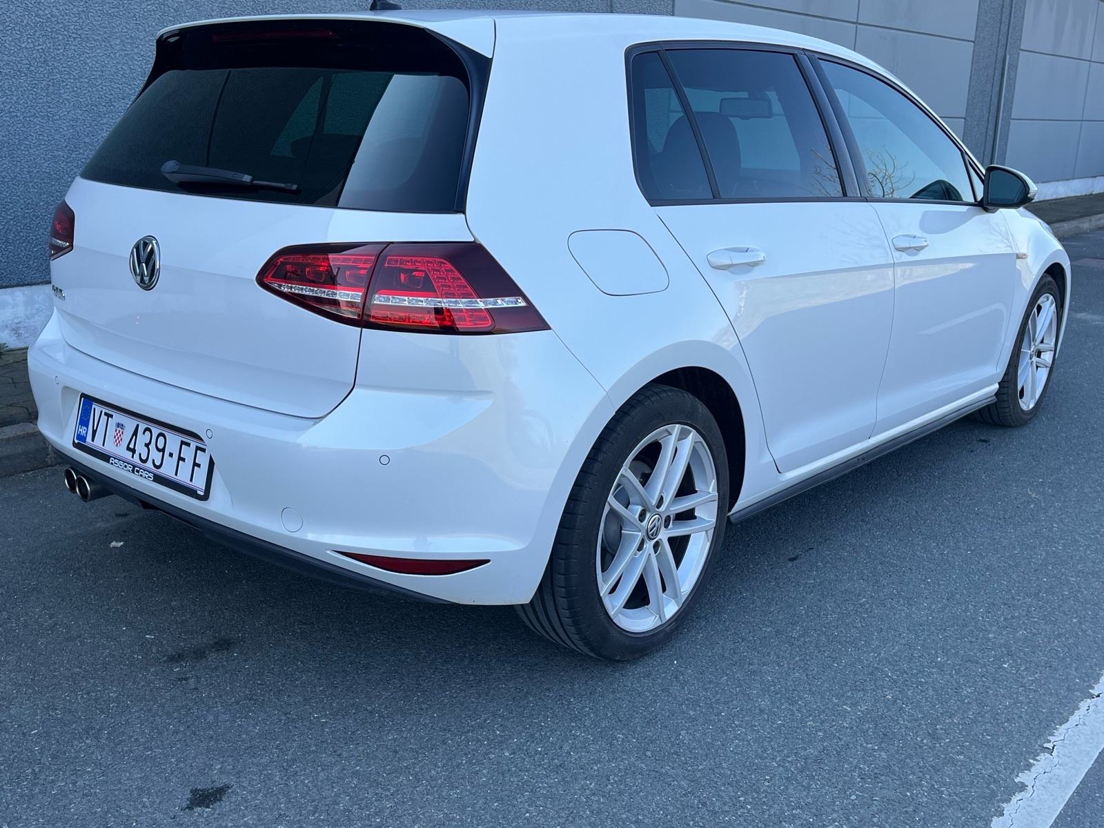 VW GOLF 7 GTD 2.0 TDI DSG NAVI KOŽA KAMERA, fotografija 7