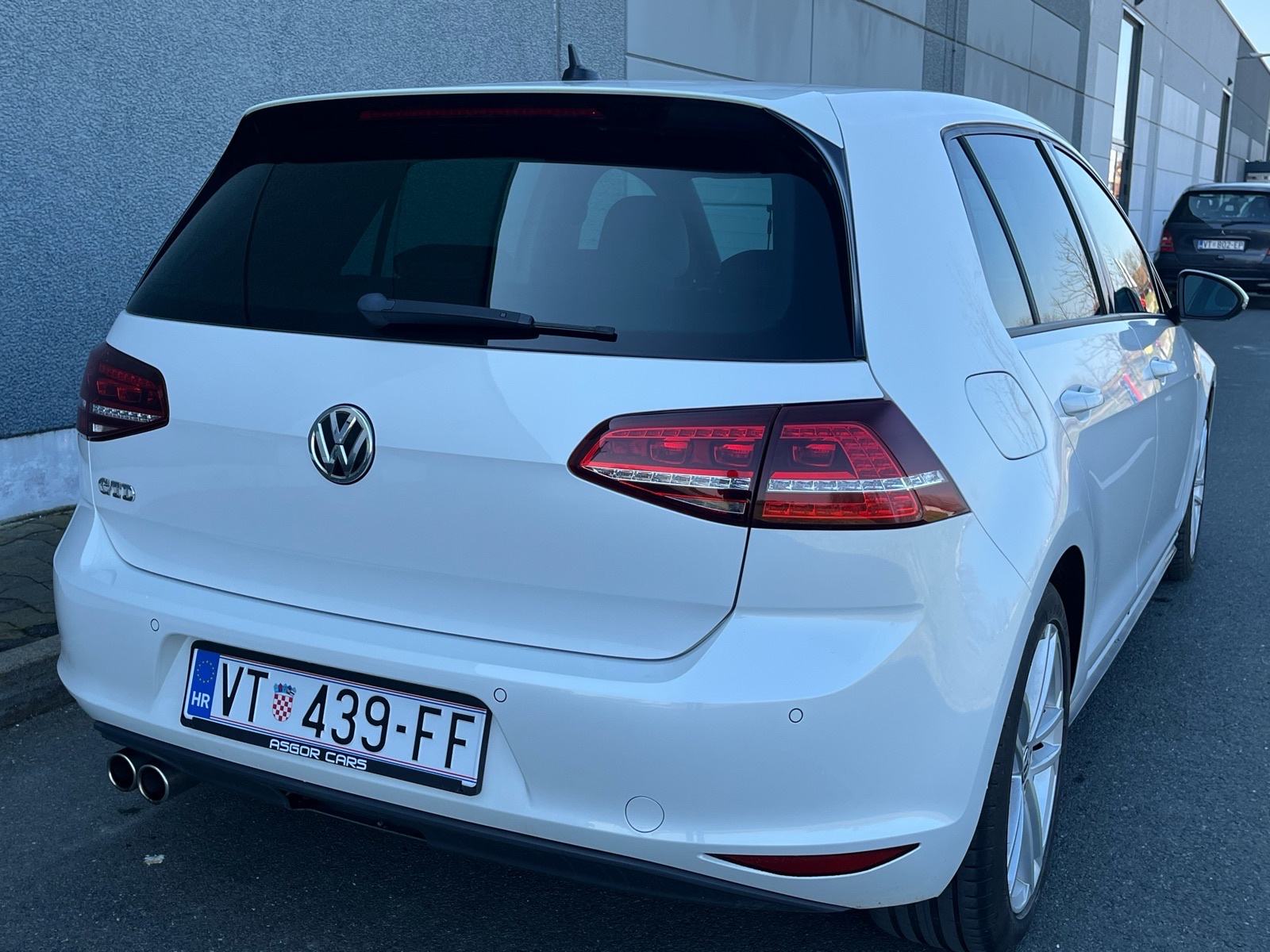 VW GOLF 7 GTD 2.0 TDI DSG NAVI KOŽA KAMERA, fotografija 10