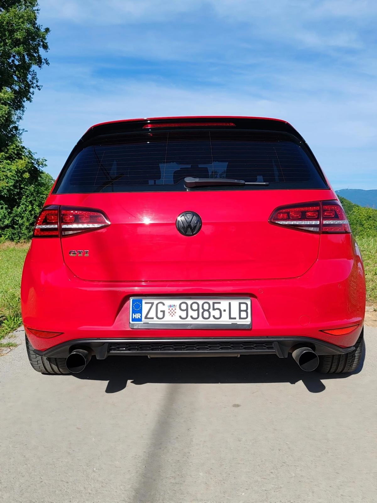 VW Golf 7 GTI 2.0 TSI, odlična oprema, reg. do 06/2027 - Top stanje!, fotografija 10