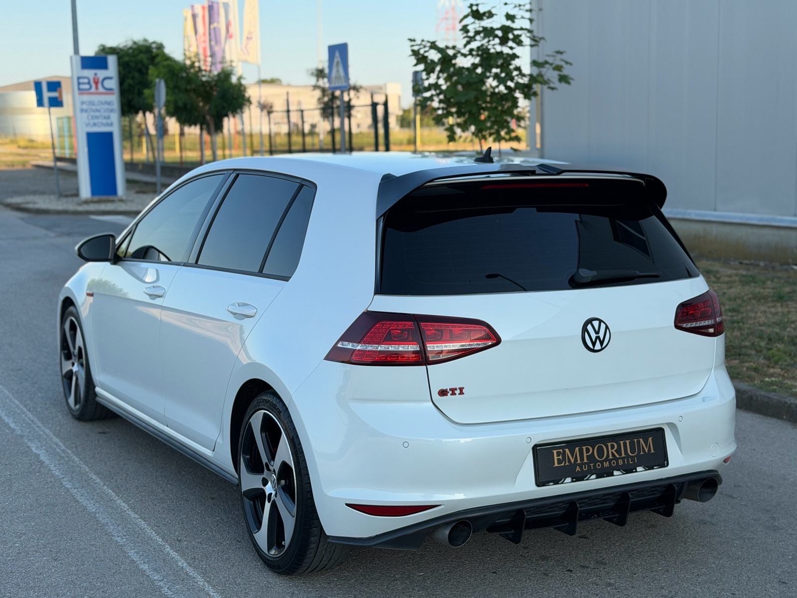 VW Golf 7 GTI Perfomance 2.0TSI DSG, fotografija 7