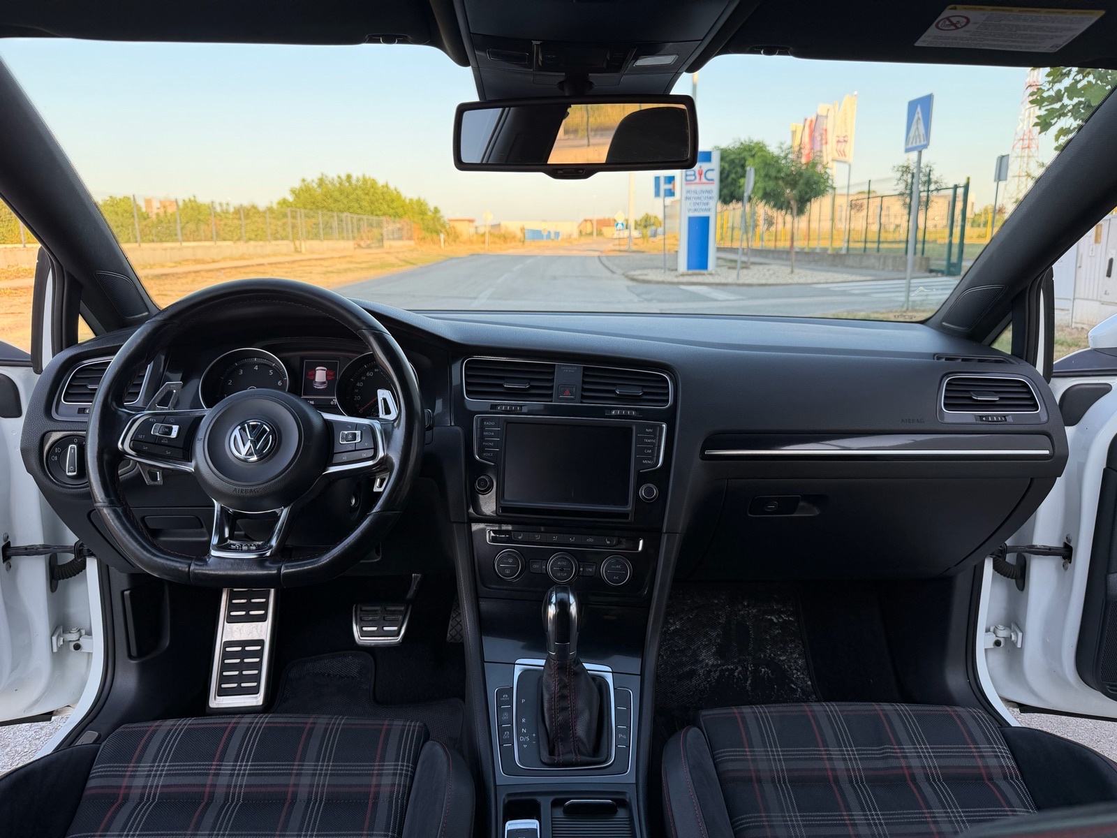 VW Golf 7 GTI Perfomance 2.0TSI DSG, fotografija 13