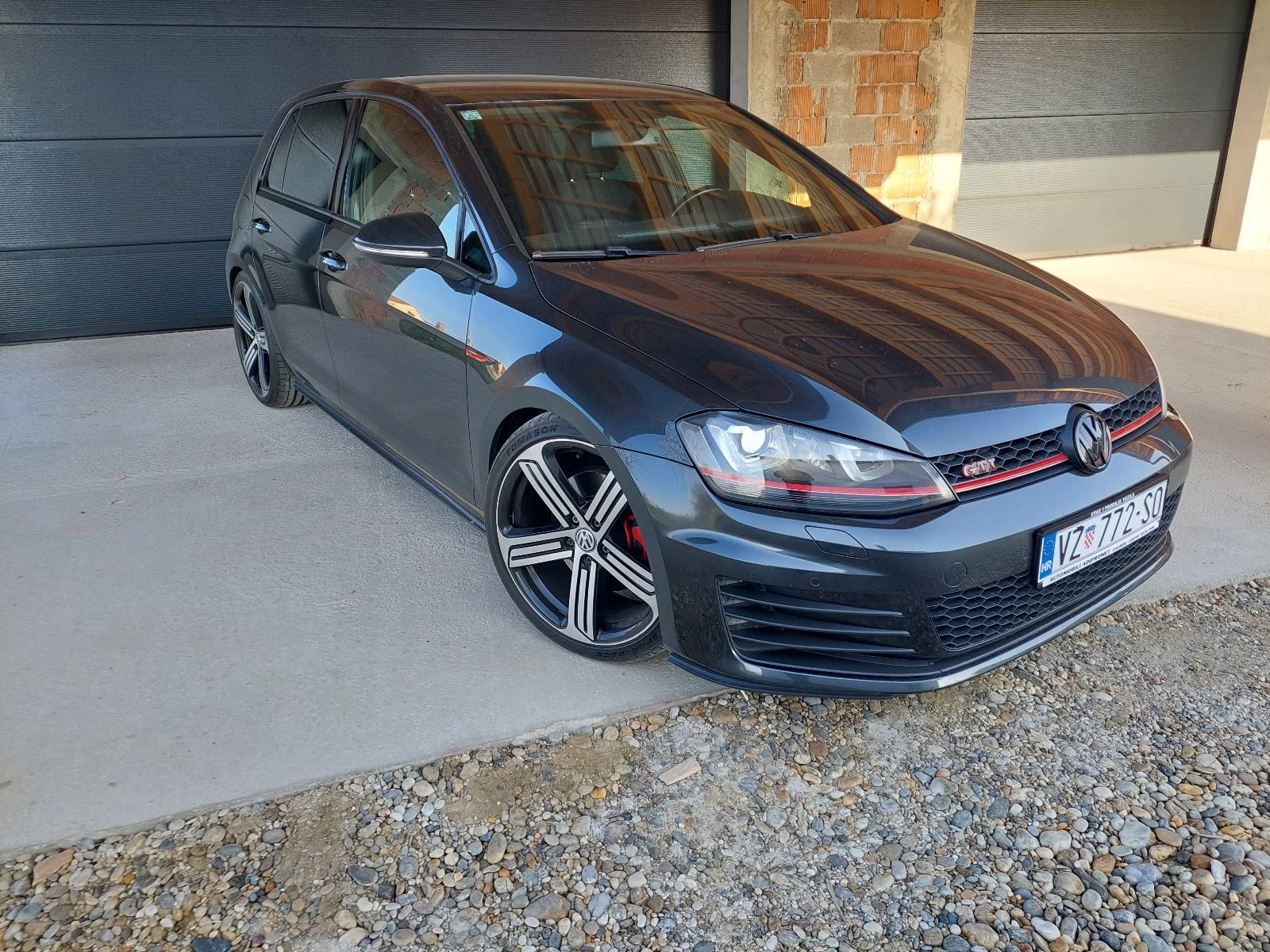VW Golf 7 GTI, fotografija 3