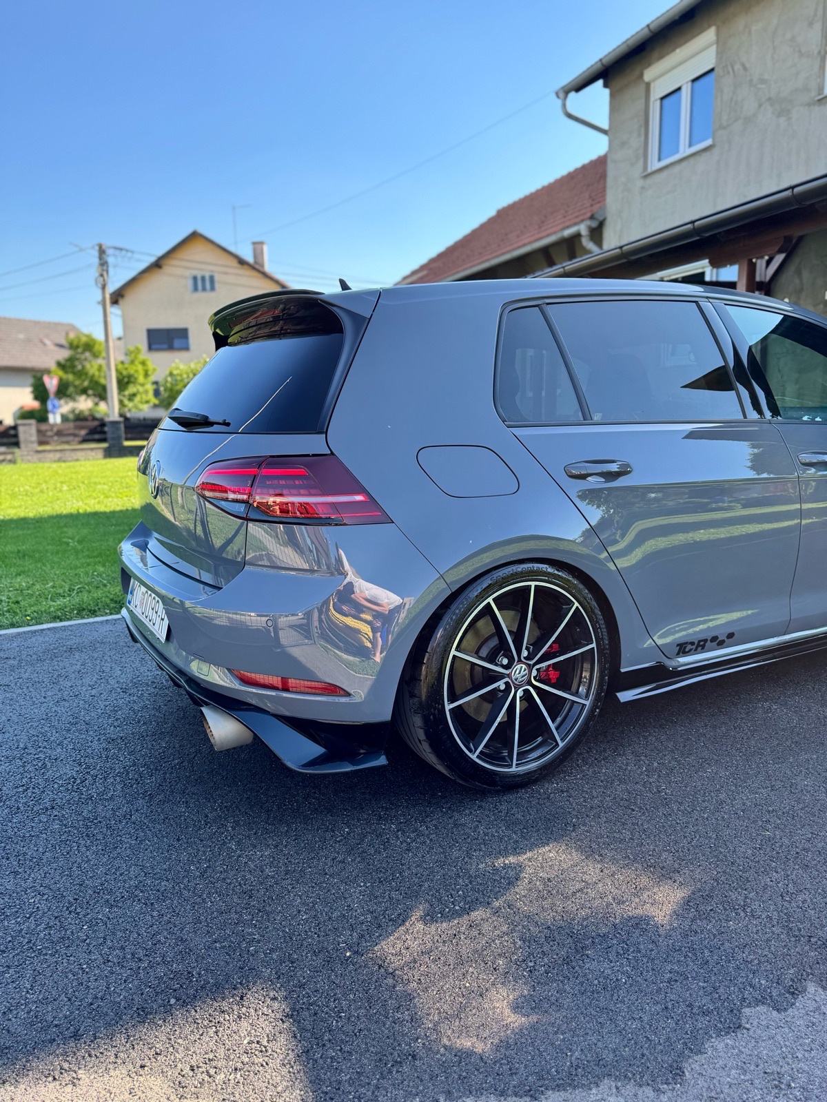 VW Golf 7.5 GTI TCR, pogled izvana - slika 4