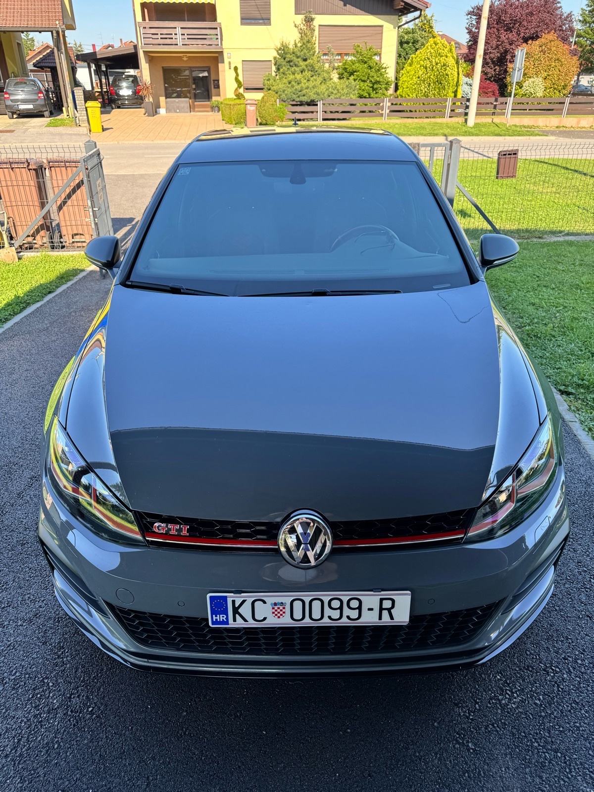 VW Golf 7.5 GTI TCR, fotografija 11