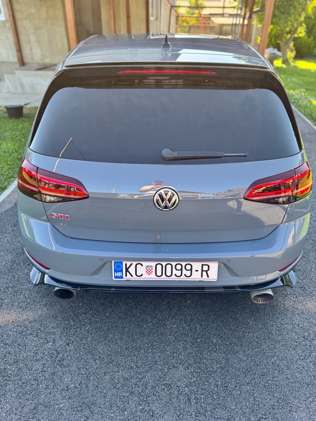 VW Golf 7.5 GTI TCR, pogled izvana - slika 5