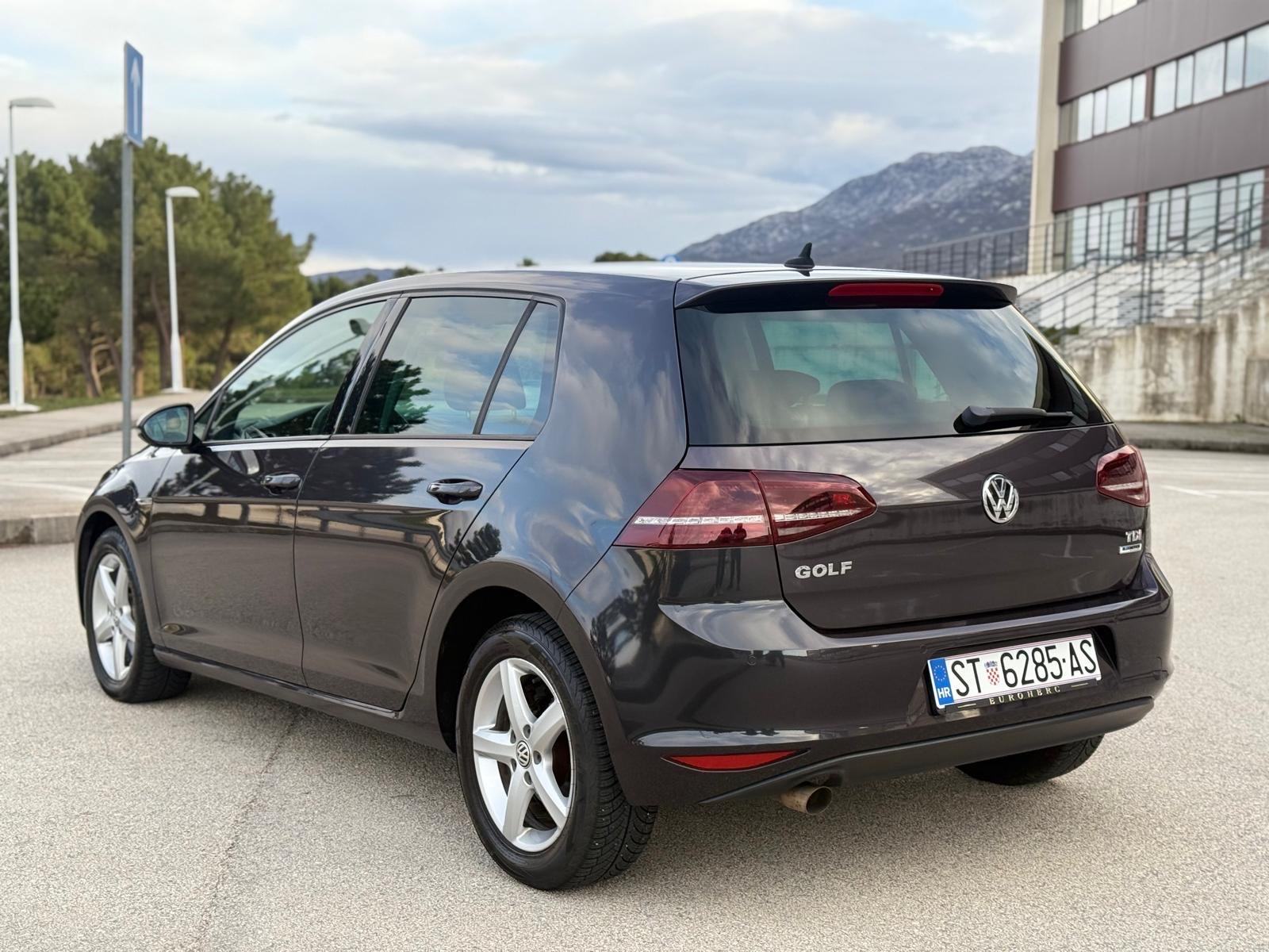 VW Golf 7 Lounge_Discover Pro~Led_Webasto_Reg 02/27, fotografija 10