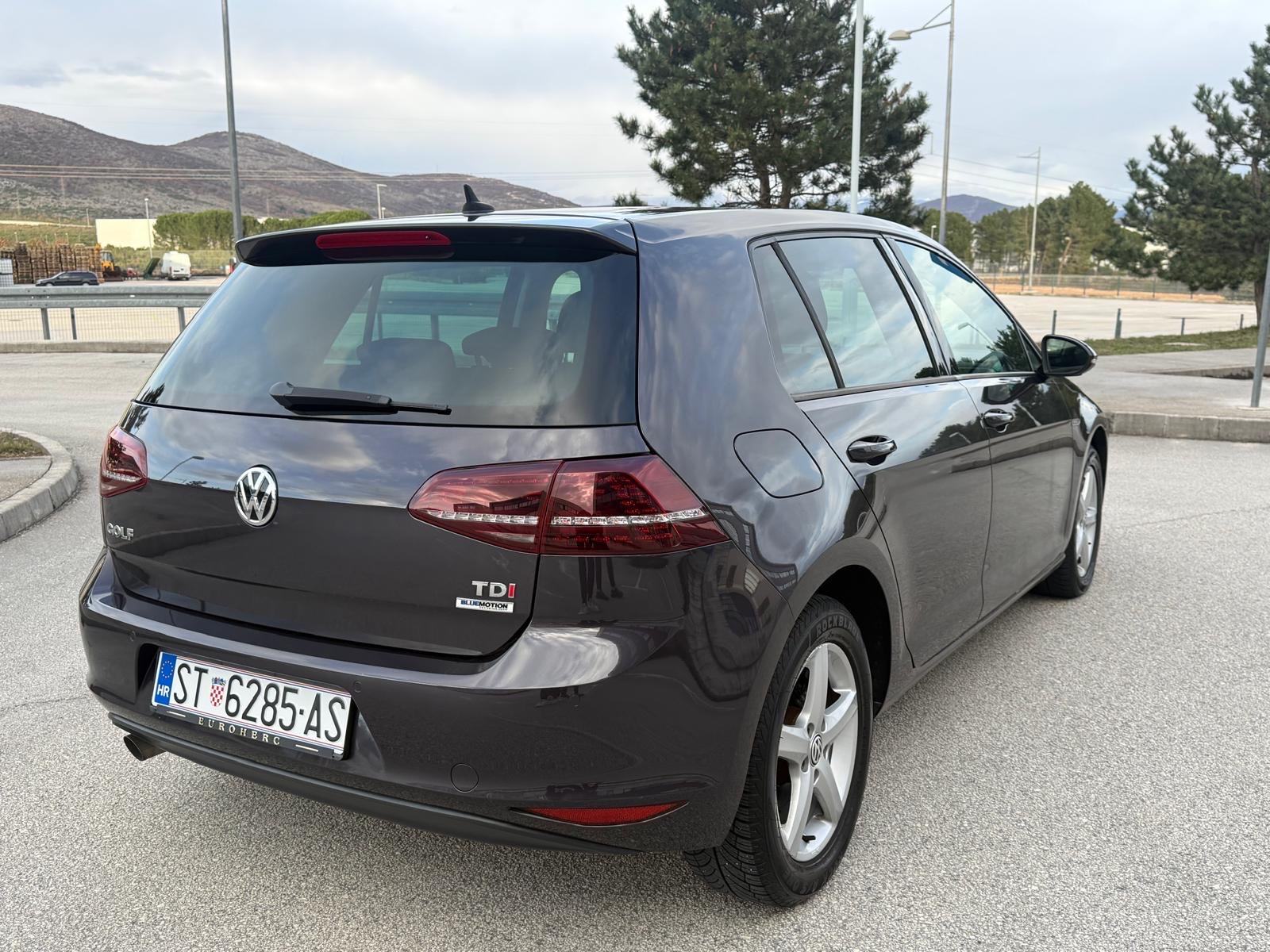 VW Golf 7 Lounge_Discover Pro~Led_Webasto_Reg 02/27, fotografija 8