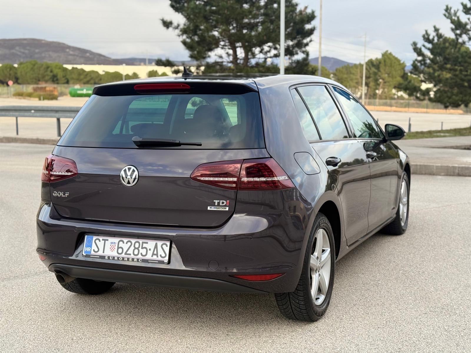 VW Golf 7 Lounge_Discover Pro~Led_Webasto_Reg 02/27, fotografija 9