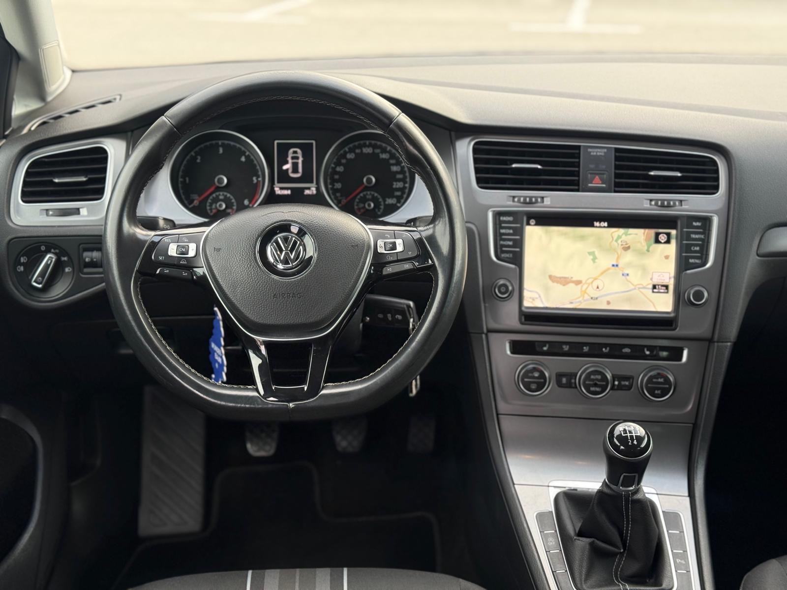 VW Golf 7 Lounge_Discover Pro~Led_Webasto_Reg 02/27, fotografija 14