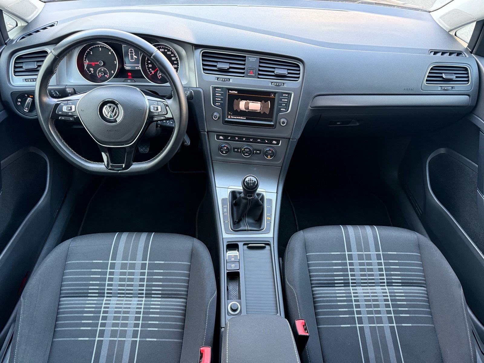 VW Golf 7 Lounge Mod.2016⭐️Jamstvo⭐️Mf_Alu~Pdc, fotografija 17