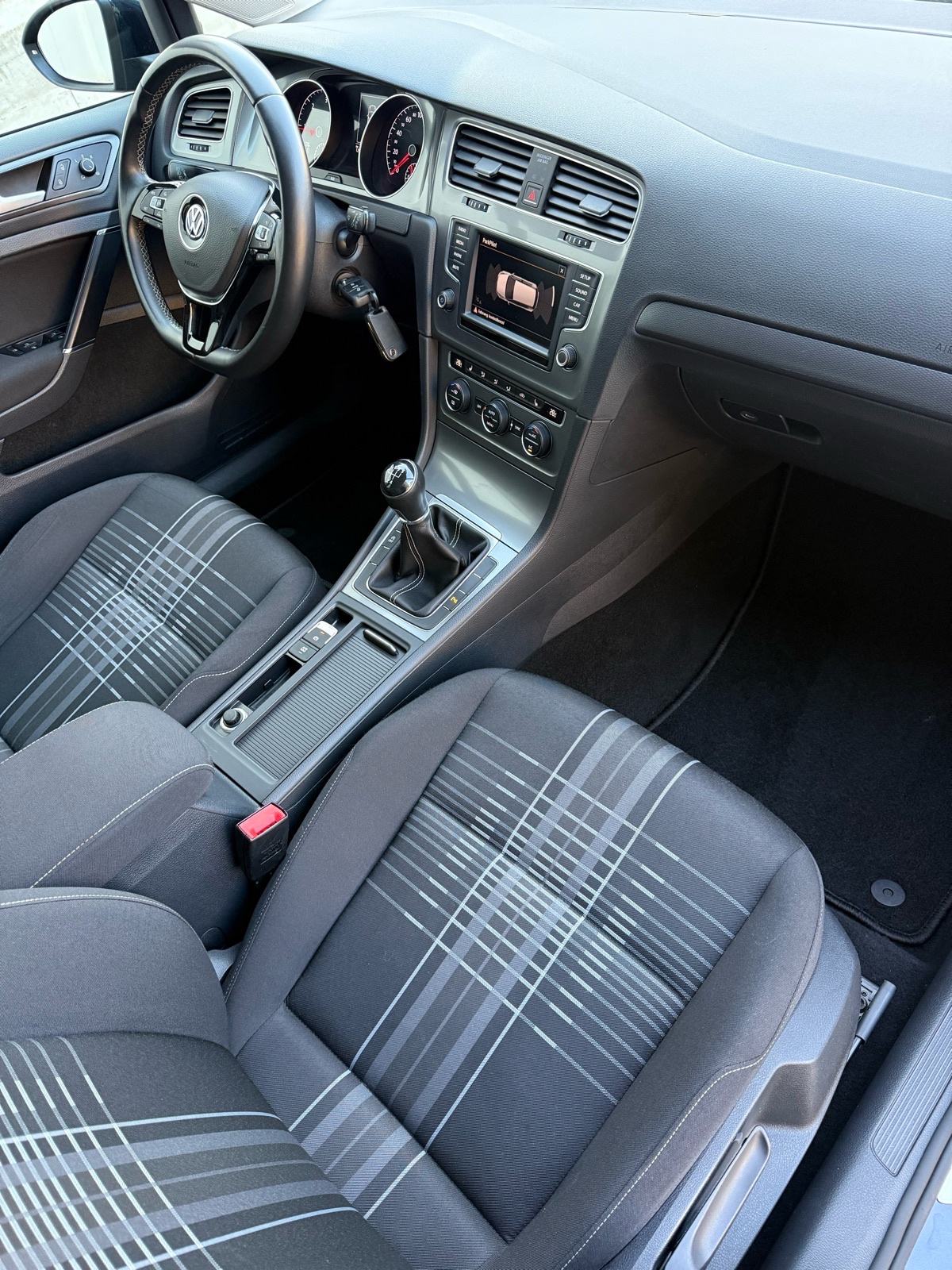 VW Golf 7 Lounge Mod.2016⭐️Jamstvo⭐️Mf_Alu~Pdc, fotografija 19