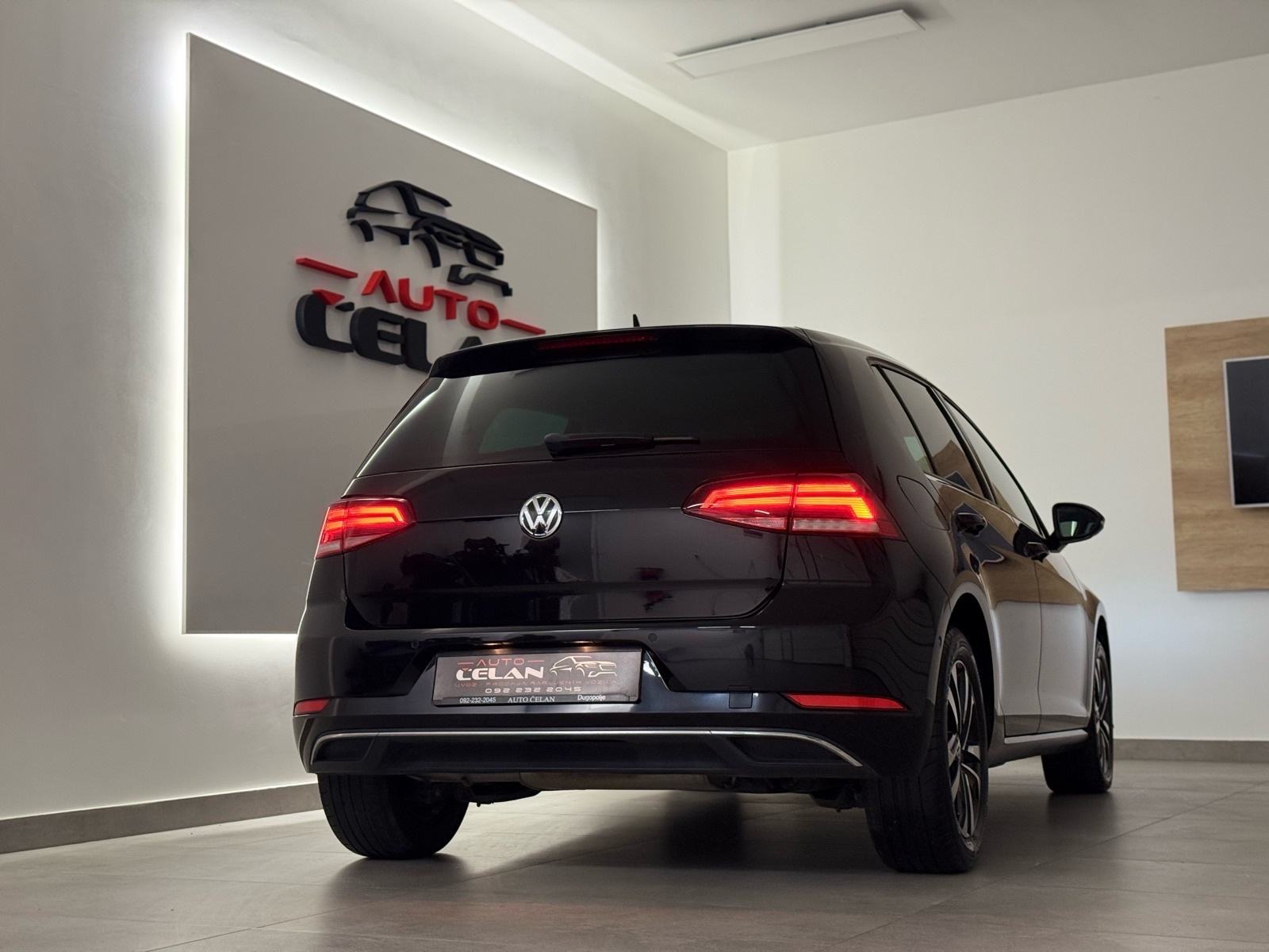 VW Golf 7 Mod.2020⭐️Jamstvo⭐️IQ DRIVE_Matrix~Led~Nav.-Webasto_Alu, fotografija 16