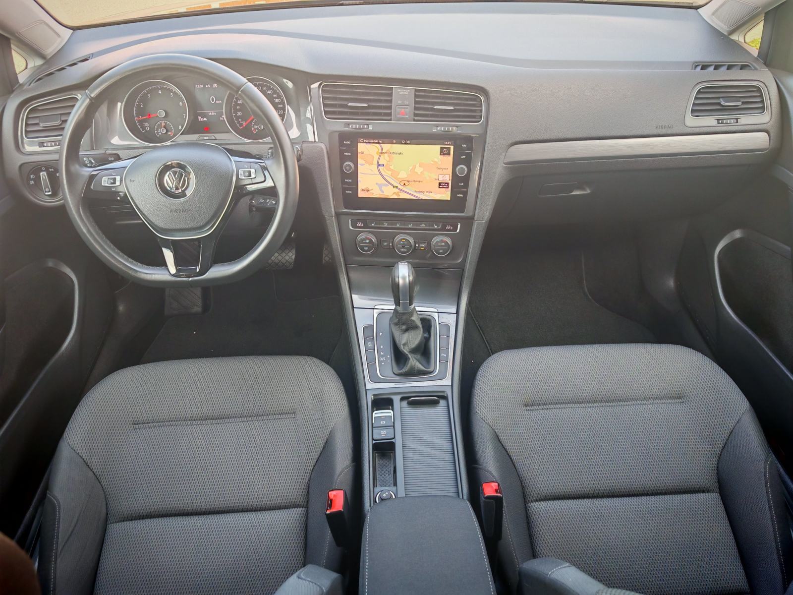 VW Golf 7 Variant 1,0 TSI BMT DSG PRIVAT NAVIGACIJA, fotografija 16