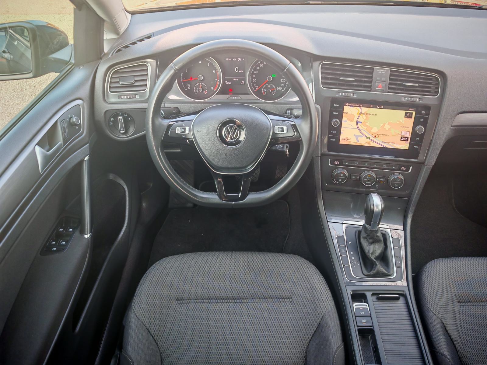 VW Golf 7 Variant 1,0 TSI BMT DSG PRIVAT NAVIGACIJA, fotografija 17