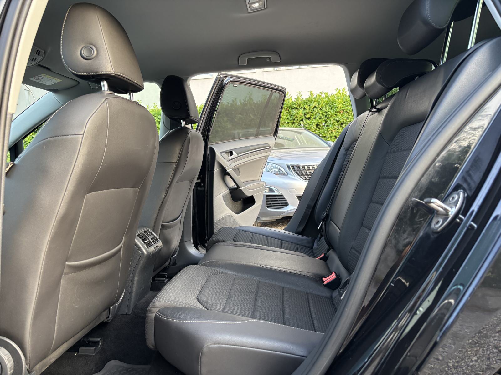 VW GOLF 7 VARIANT 1,6 TDI 2015 GOD 171,000 KM HIGH-LINE CIJENA 9,200€, fotografija 8