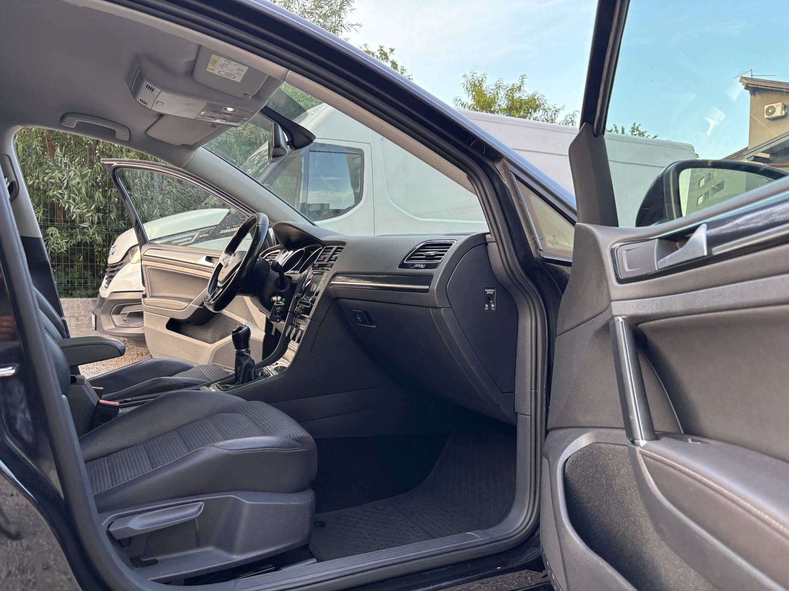 VW GOLF 7 VARIANT 1,6 TDI 2015 GOD 171,000 KM HIGH-LINE CIJENA 9,200€, fotografija 11