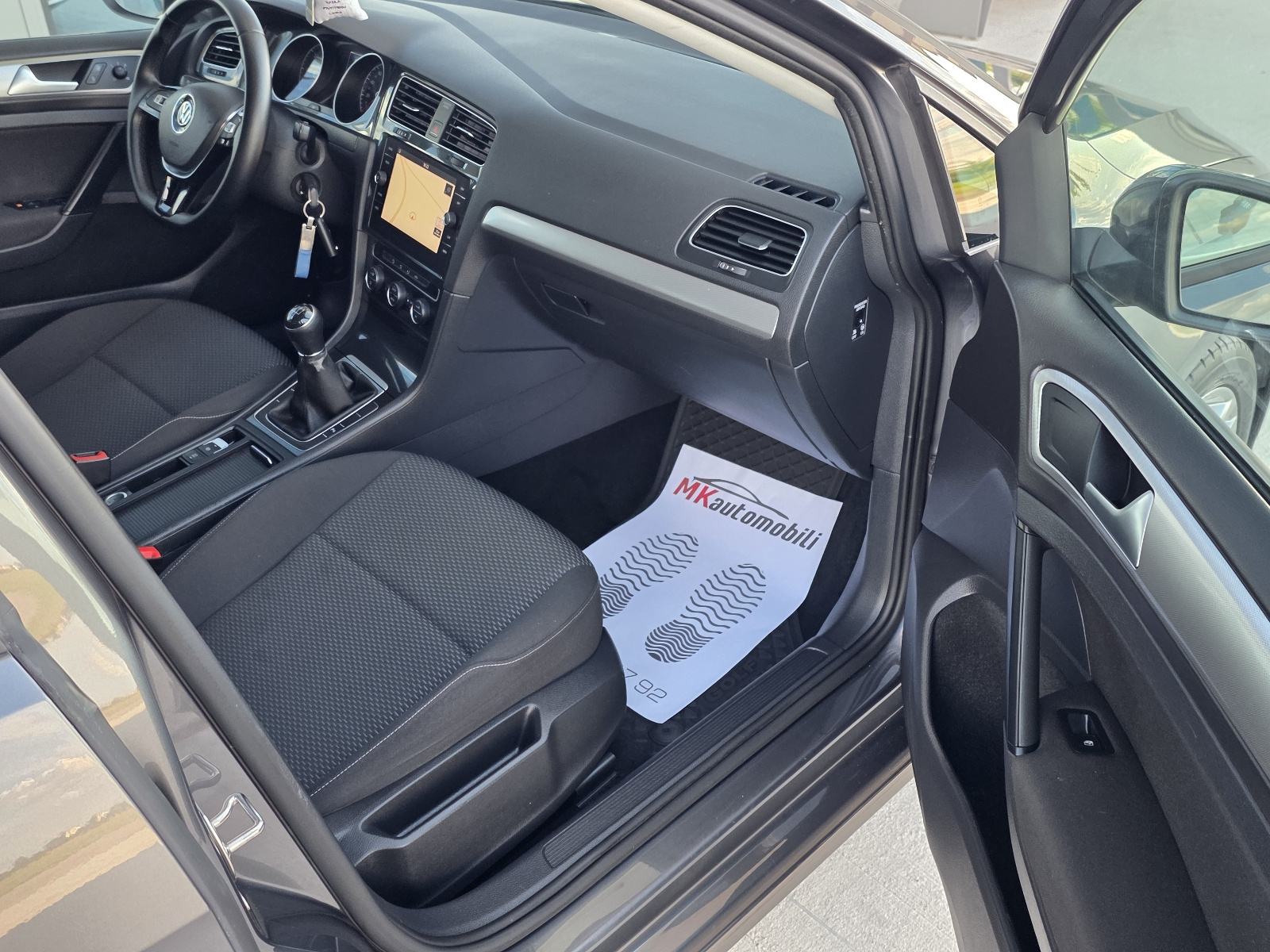 VW Golf 7 Variant 1,6 TDI ALU,NAVI TOP STANJE, fotografija 11