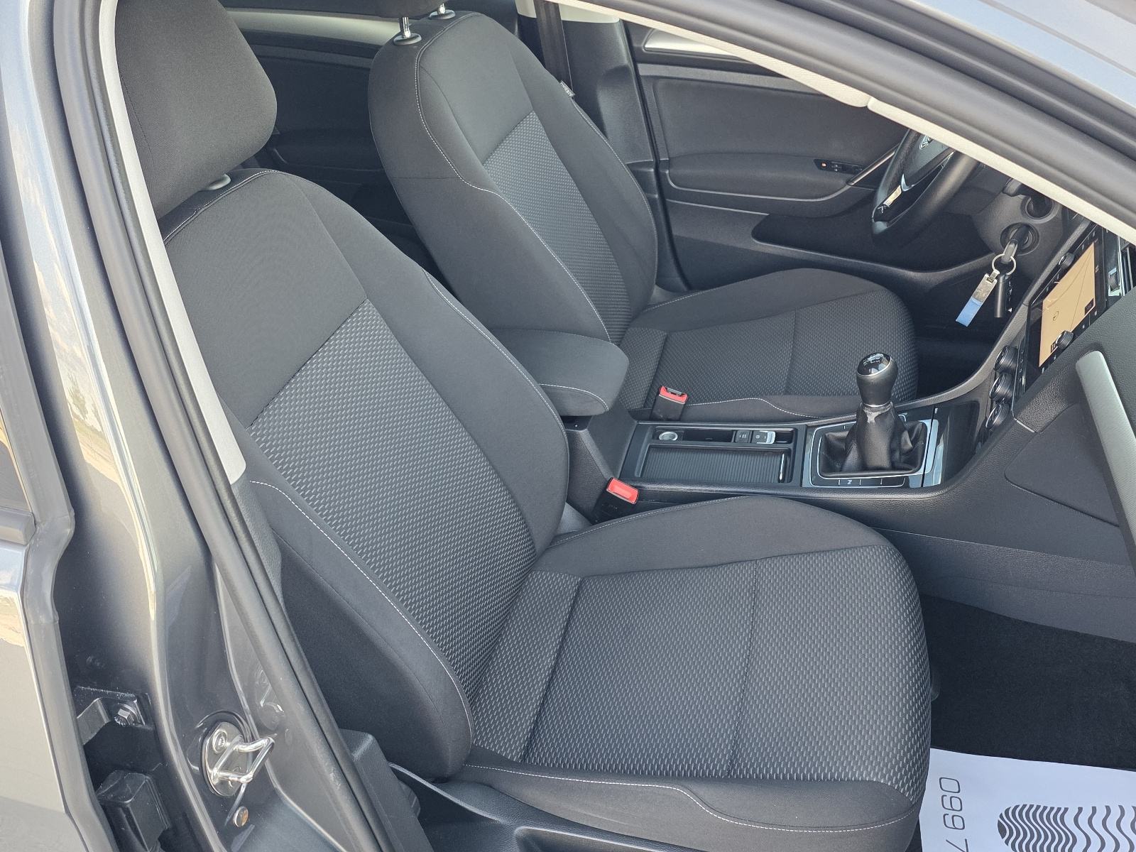 VW Golf 7 Variant 1,6 TDI ALU,NAVI TOP STANJE, fotografija 12