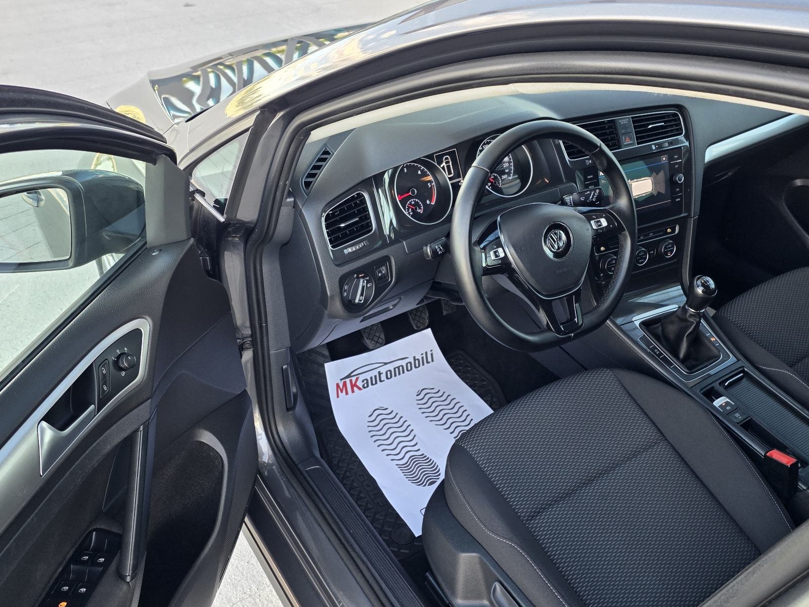 VW Golf 7 Variant 1,6 TDI ALU,NAVI TOP STANJE, fotografija 18