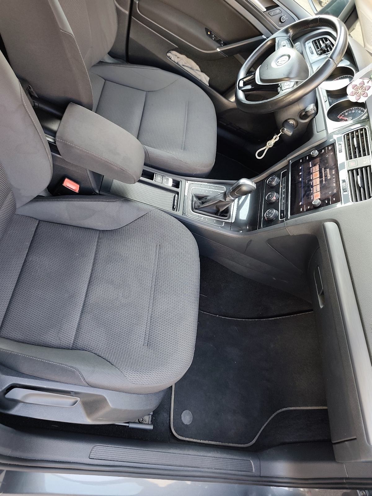 VW GOLF 7,5 VARIANT 1,6 TDI AUTOMATIK TIP-TOP STANJE, NIKAD U SUDARU!!, fotografija 14