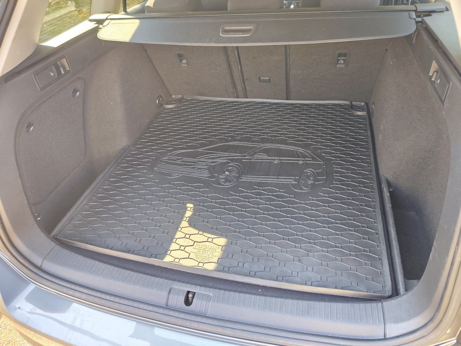 VW GOLF 7,5 VARIANT 1,6 TDI AUTOMATIK TIP-TOP STANJE, NIKAD U SUDARU!!, fotografija 5