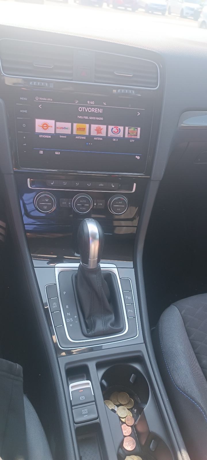 VW Golf 7 Variant 1,6 TDI automatik/veliki servis odrađen/ registriran, fotografija 13