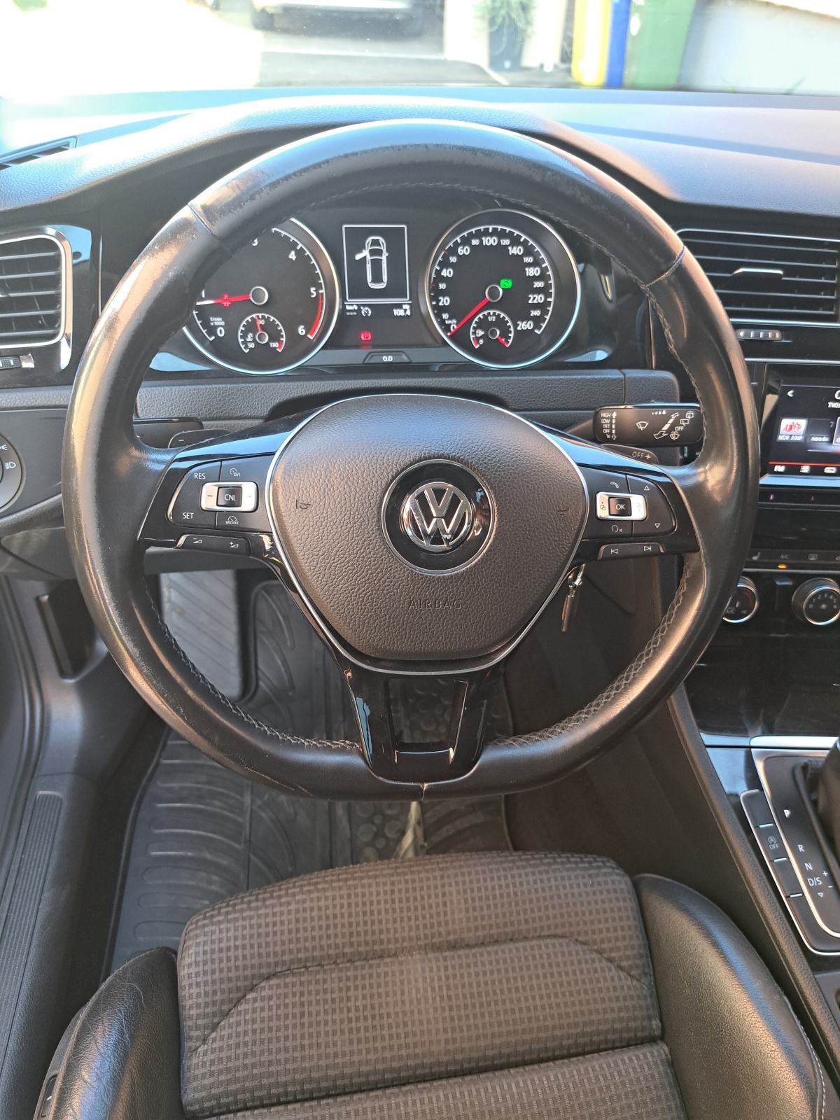 VW Golf 7 Variant 1,6 TDI Highline 5900€, fotografija 8