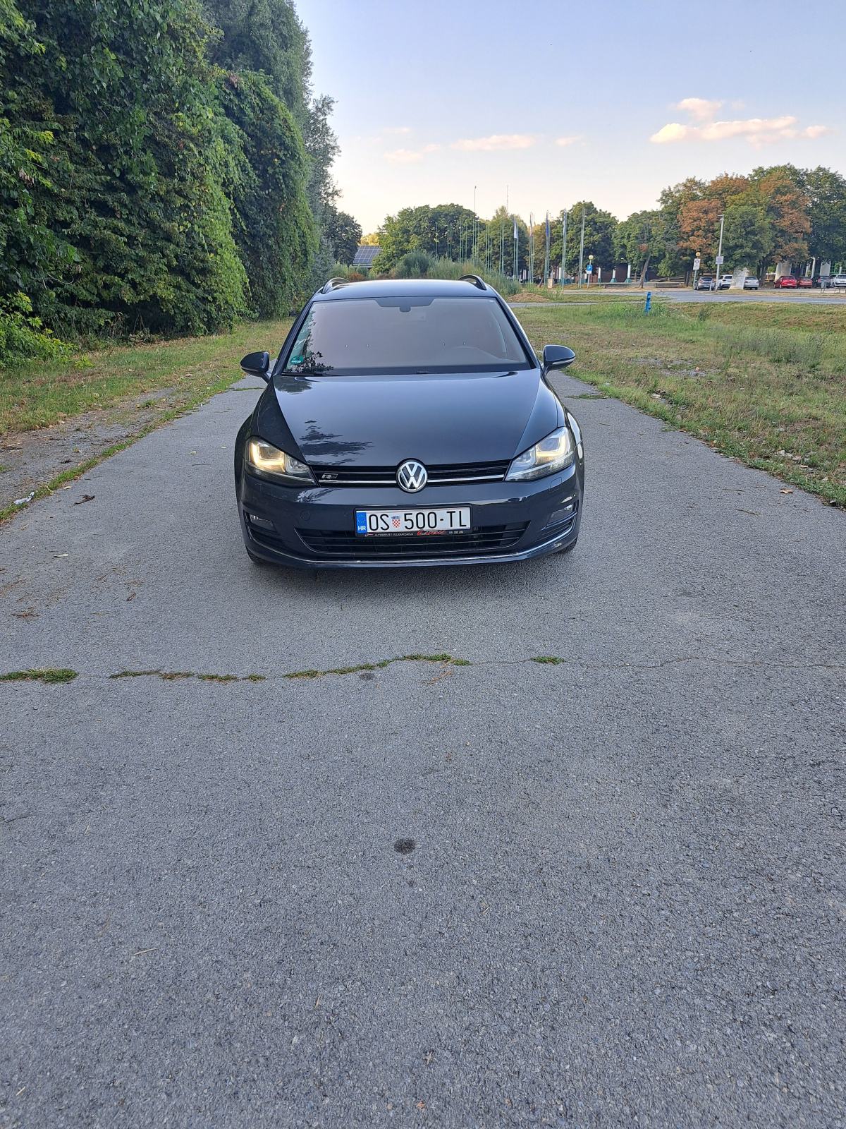 VW Golf 7 Variant 1,6 TDI Highline 5900€, fotografija 1