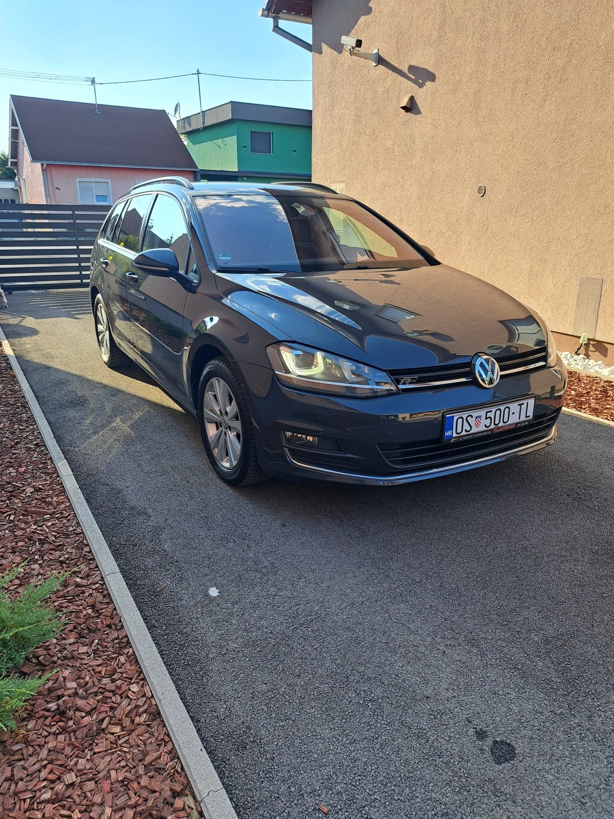VW Golf 7 Variant 1,6 TDI Highline 5900€, fotografija 2