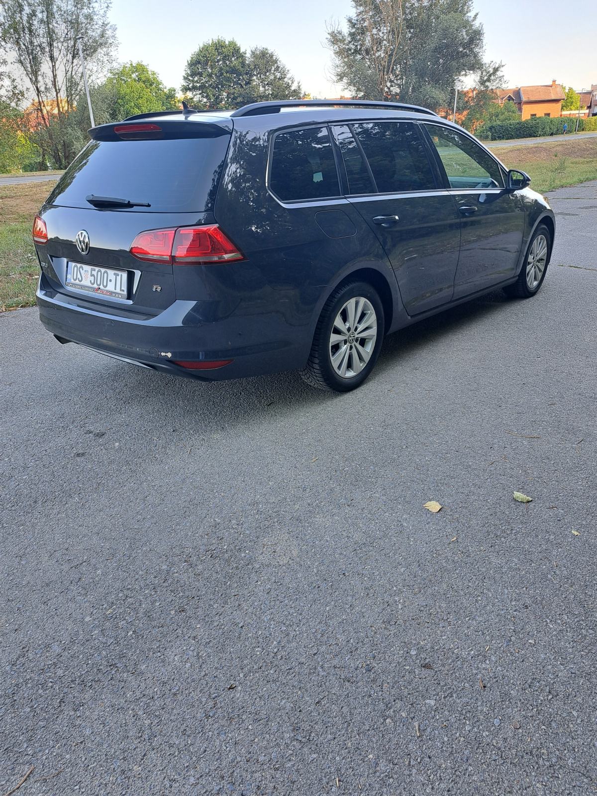 VW Golf 7 Variant 1,6 TDI Highline 5900€, fotografija 16