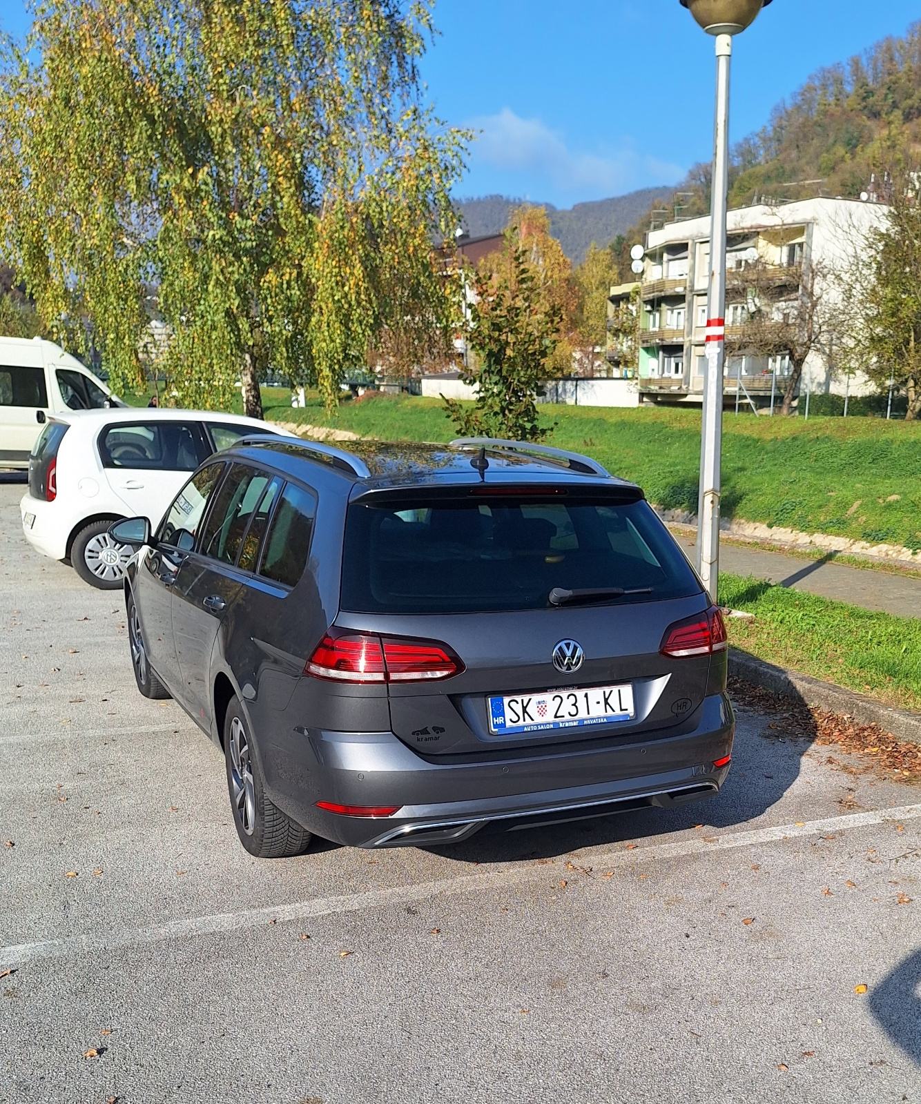 Prodaje se Golf 7 Variant 2017 – DSG automatik, s bogatom opremom i se, fotografija 11