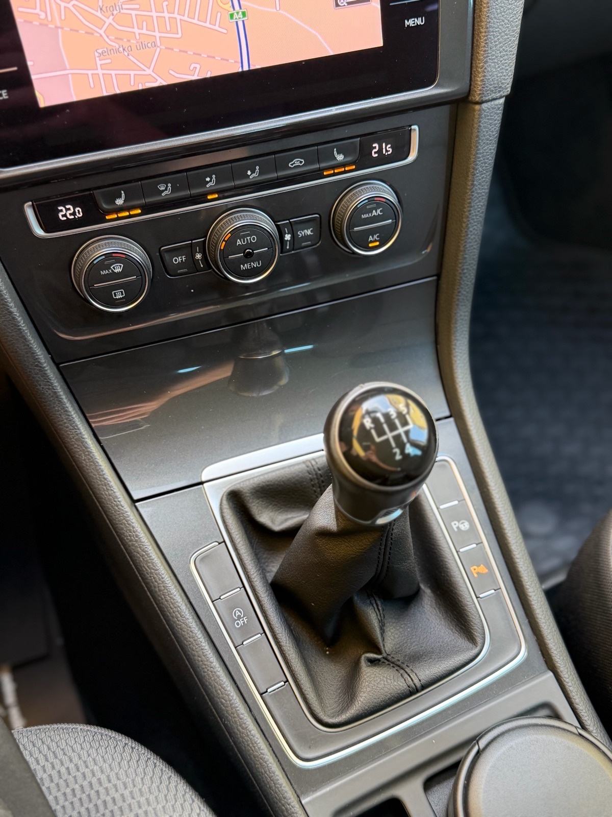VW Golf 7 Variant 1,6 TDI, Comfortline, Navi, 8xAlu, Servisna, fotografija 20