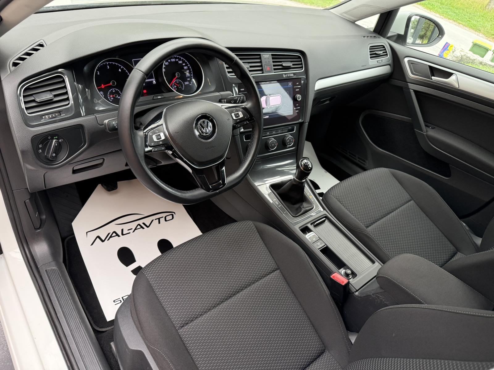 VW Golf 7 Variant 1,6 TDI Comfortline PARK SENZORI-KLIMATIZACIJA-TEMP., fotografija 7